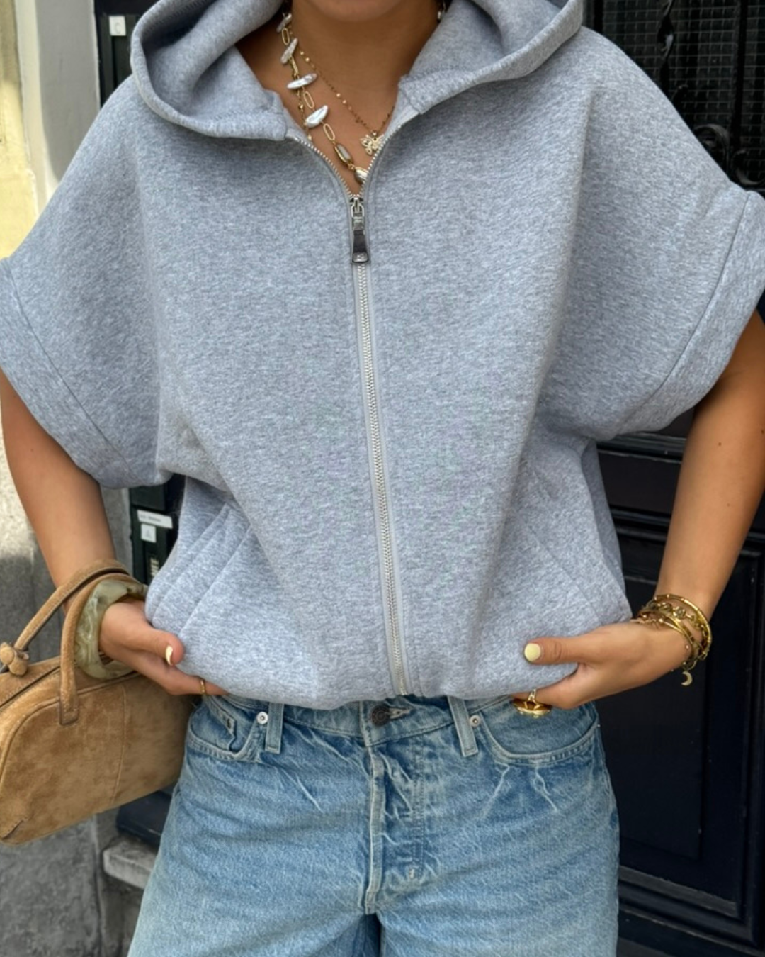 Vest & Sweaters