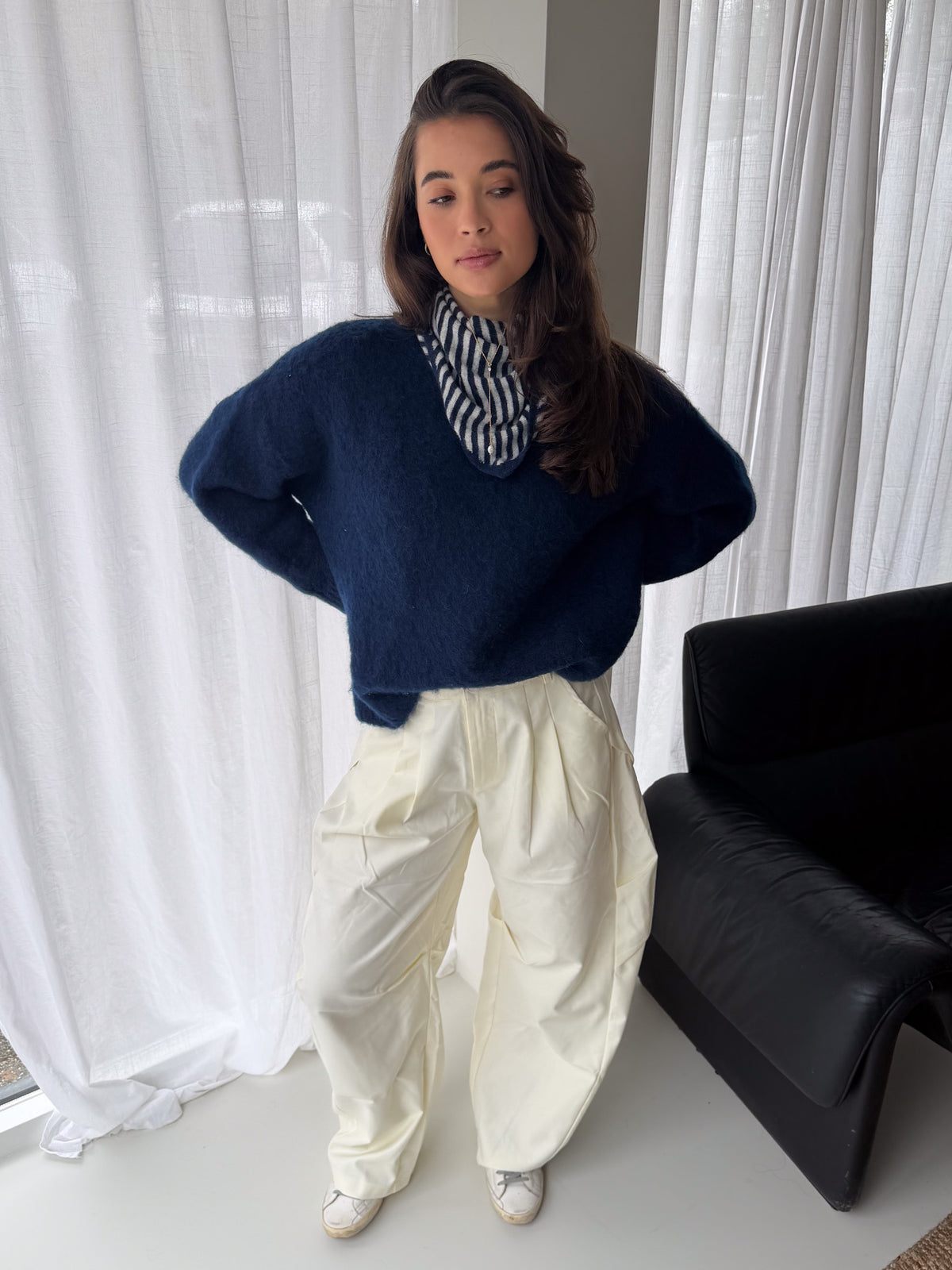 Wide leg tailored pleated pants